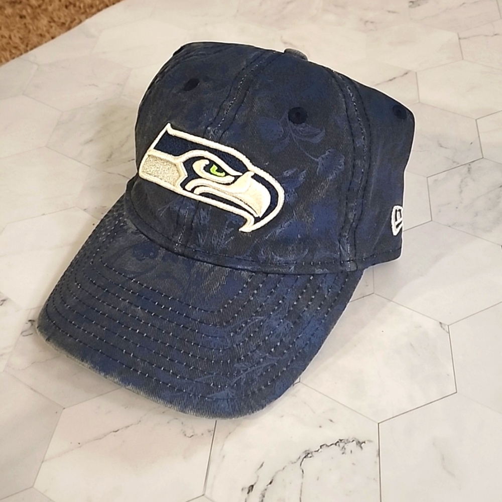 SEAHAWKS New Era 9TWENTY Women's Adjustable Back Ball Cap Hat Floral Embossed